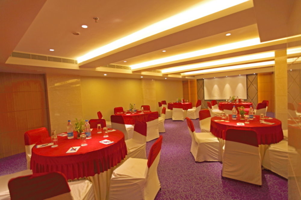 Comfort Inn Legacy Radźkot Zewnętrze zdjęcie